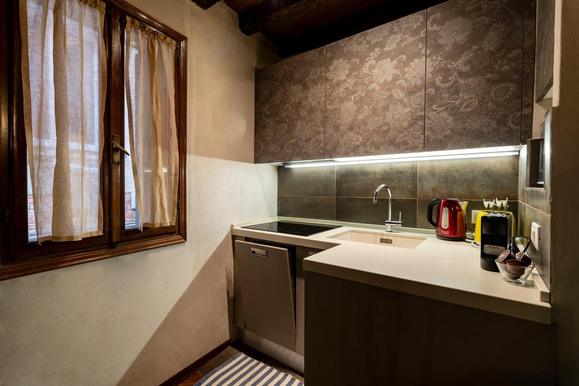 Ca Dei Zoti3 With Luggage Room Venedig Exteriör bild